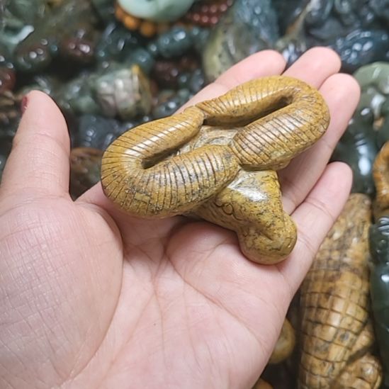 岫岩河磨玉（透闪石质玉）未镶嵌挂件