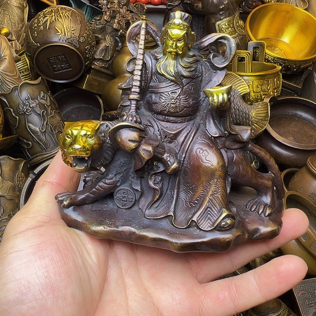 精品铜器，精美文玩