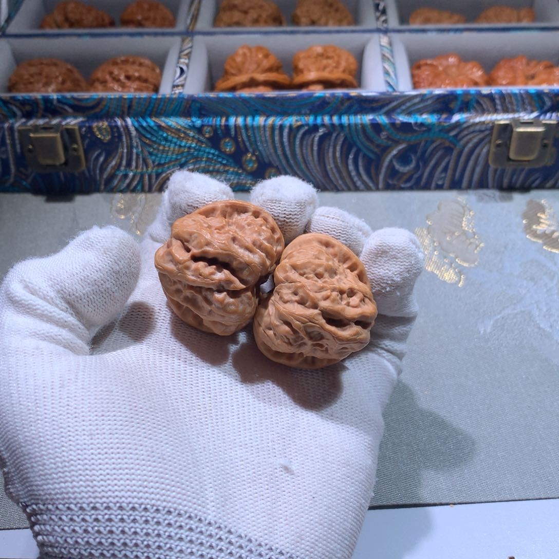 文玩核桃把件A****?蛤蟆头375216