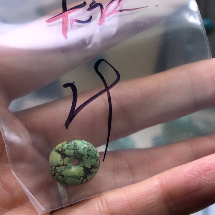大***叔南红玛瑙未镶嵌颈饰