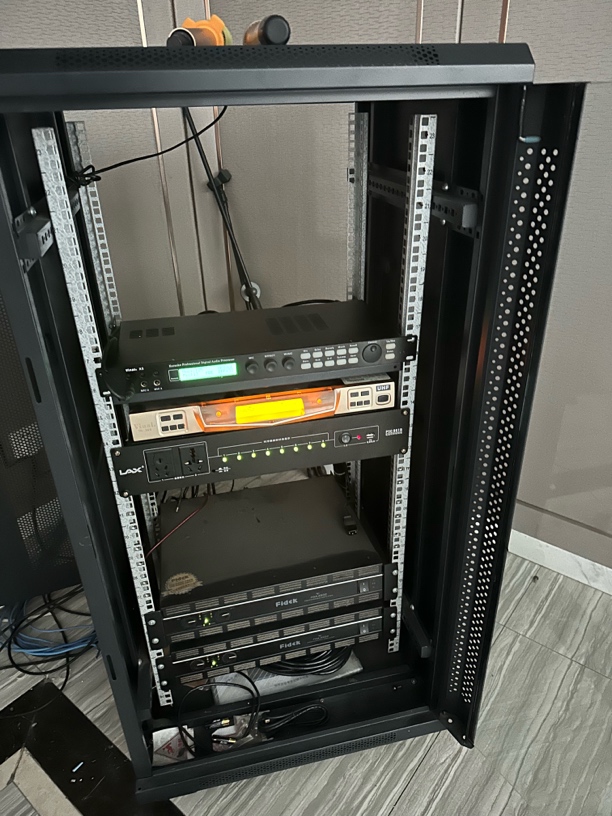 8新  不包邮15寸音响四只套装