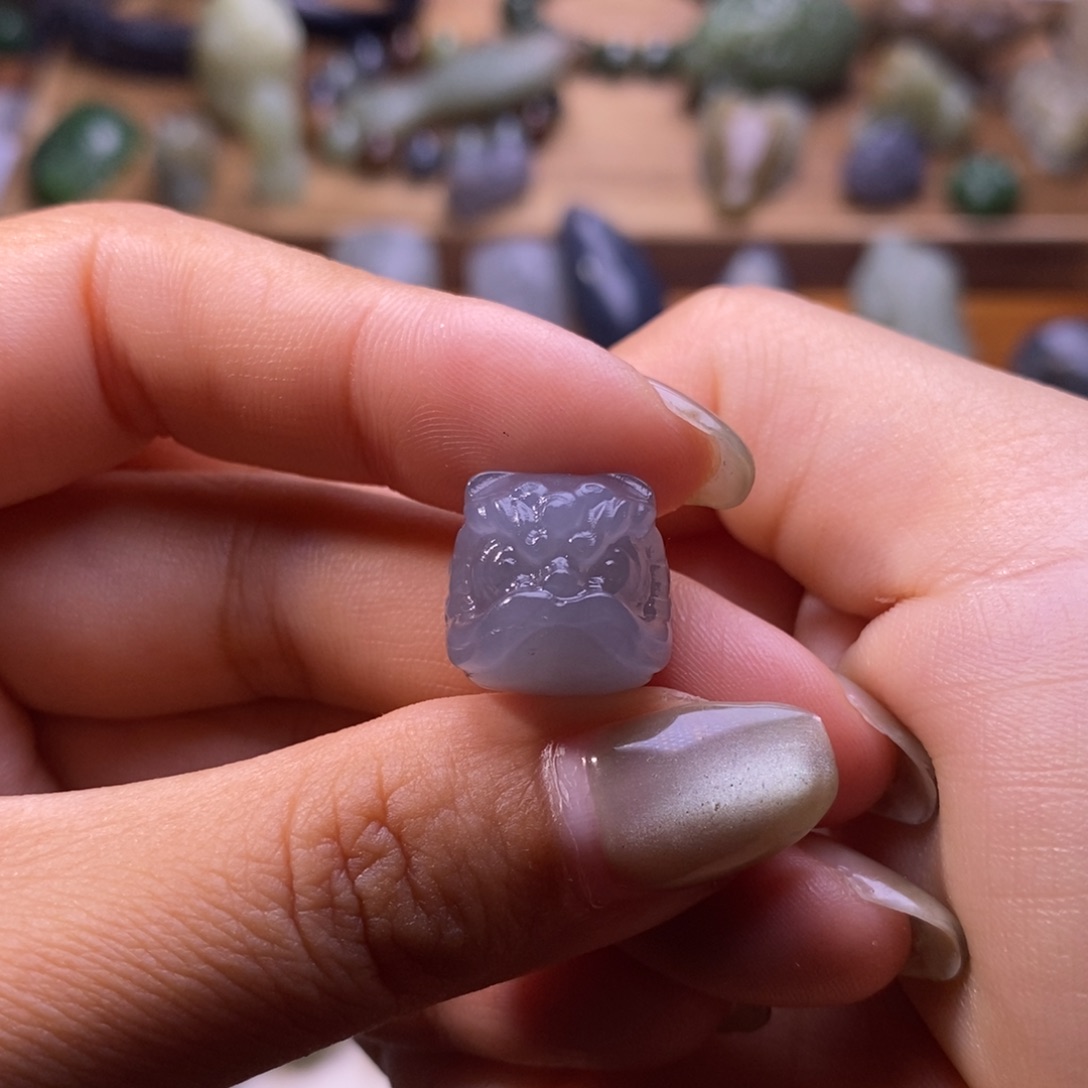 和田玉未镶嵌颈饰L****e