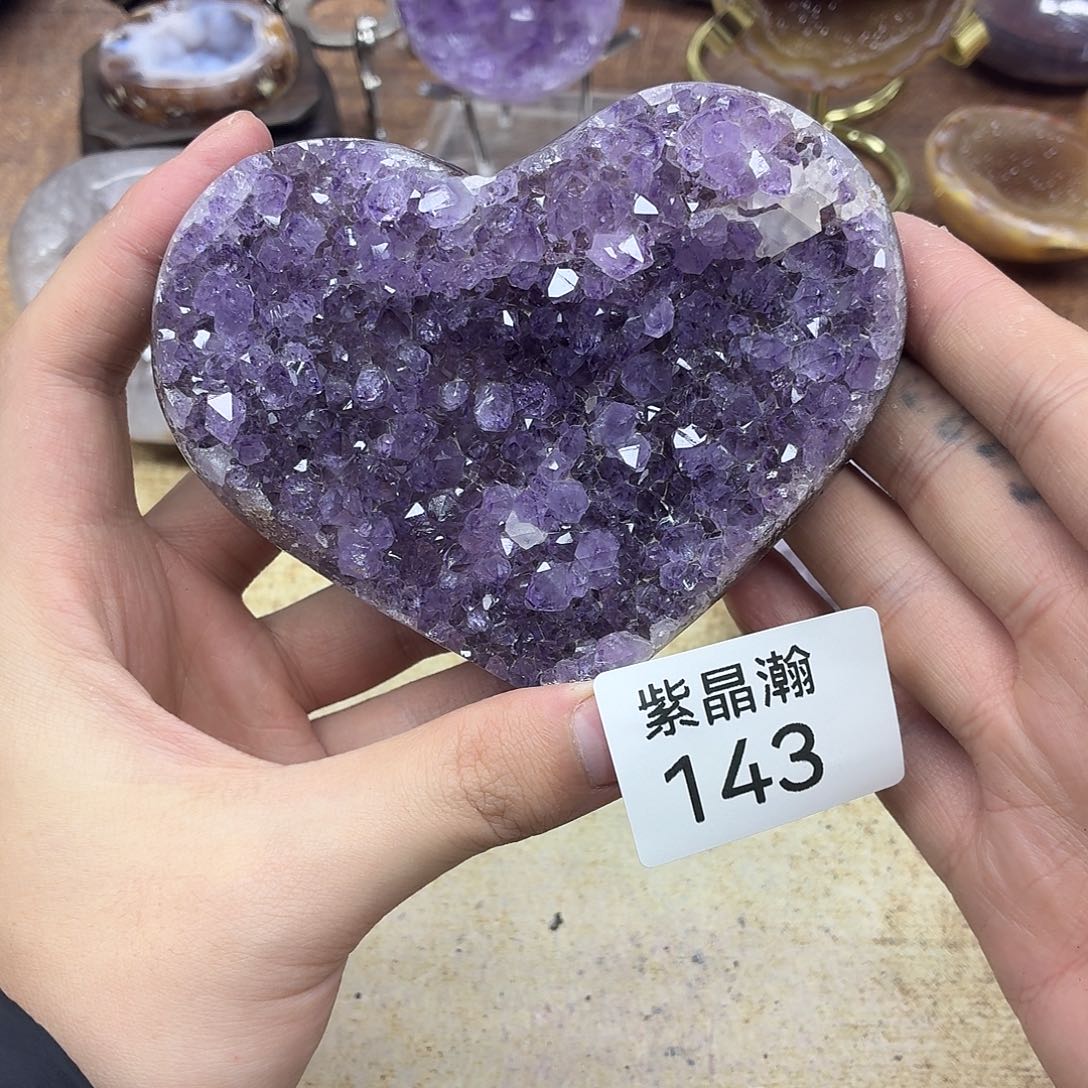 未镶嵌大型摆件（非配饰）水晶