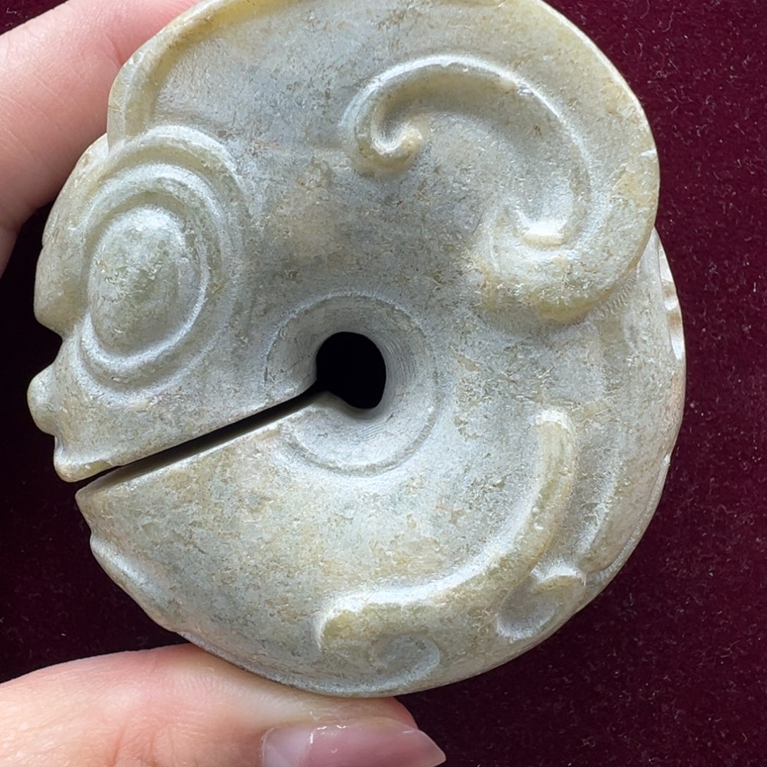 岫岩老玉（透闪石质玉）未镶嵌颈饰