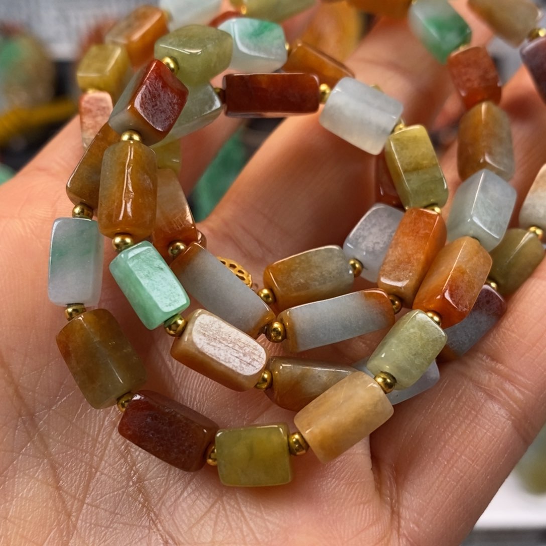 定制翡翠未镶嵌岁**偷