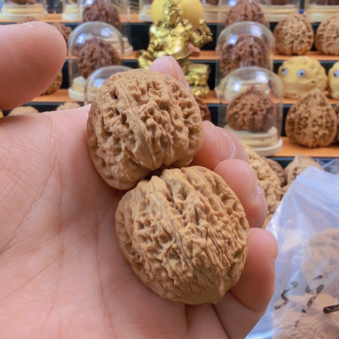 猴头核桃把件文玩核桃 绣球蓟县