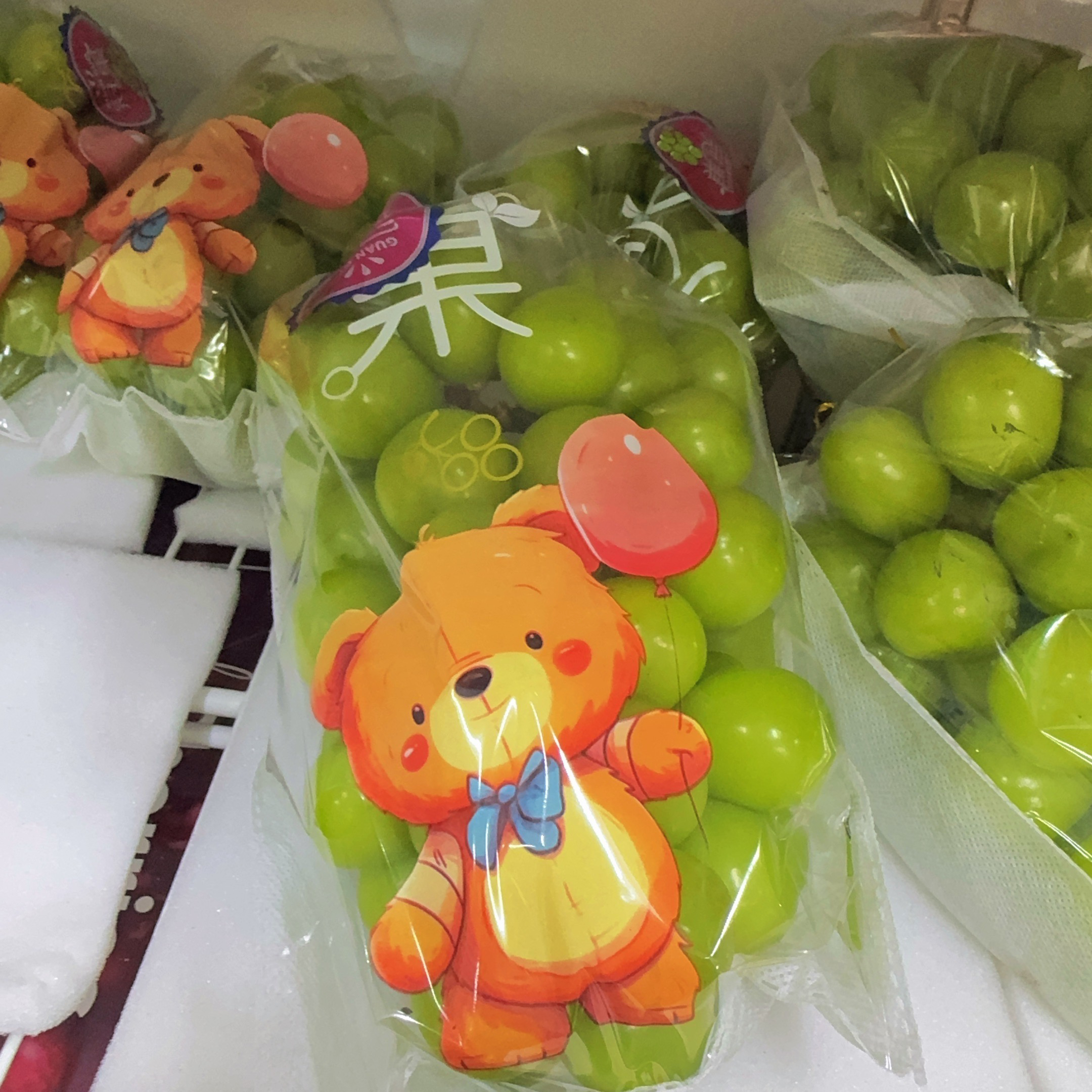 精品晴王葡萄大果一串2斤左右上海市