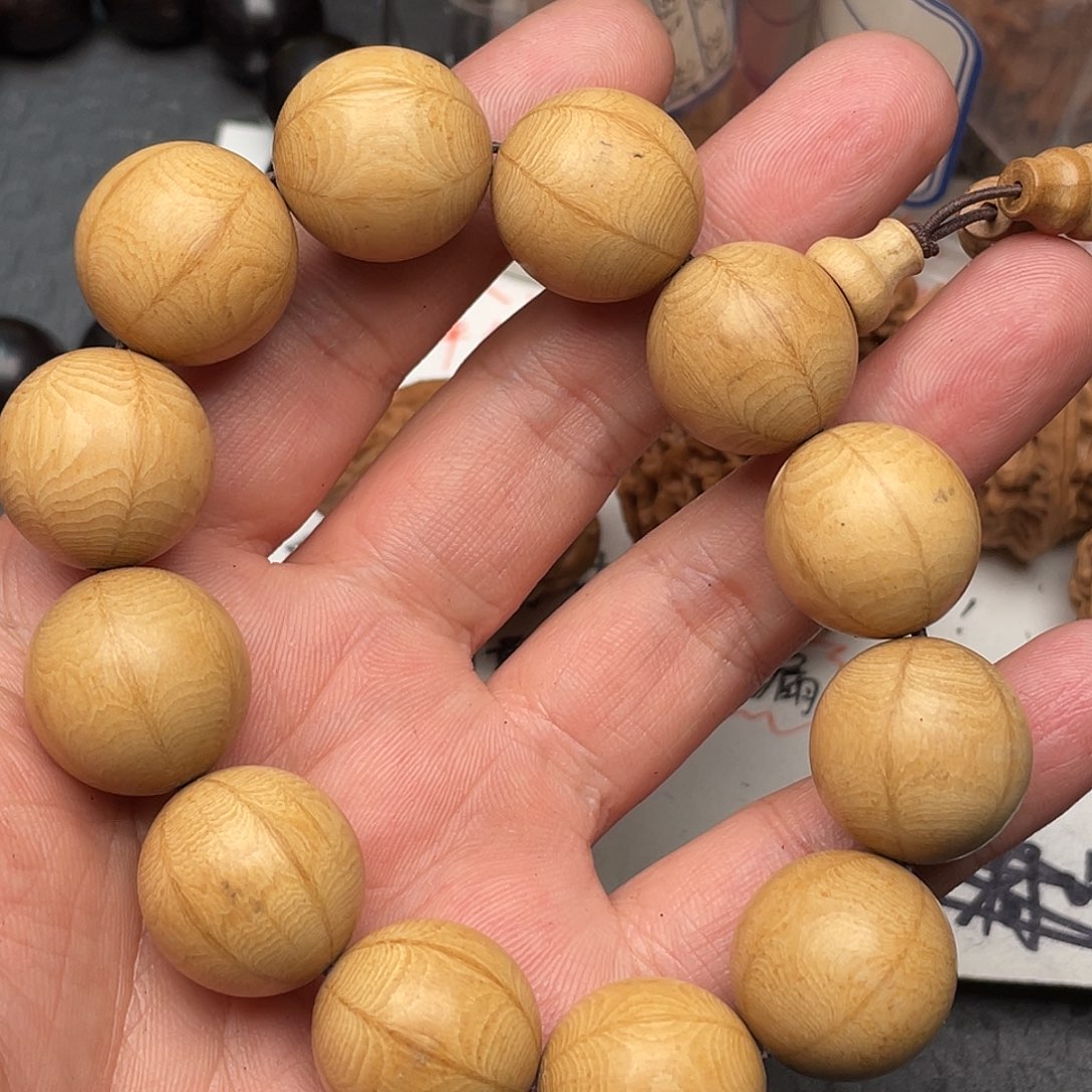 文玩核桃吊坠手串