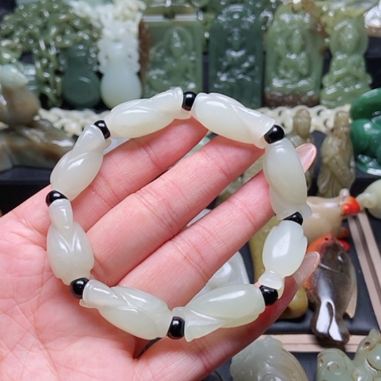 【闪购商品】和田玉颈饰未镶嵌