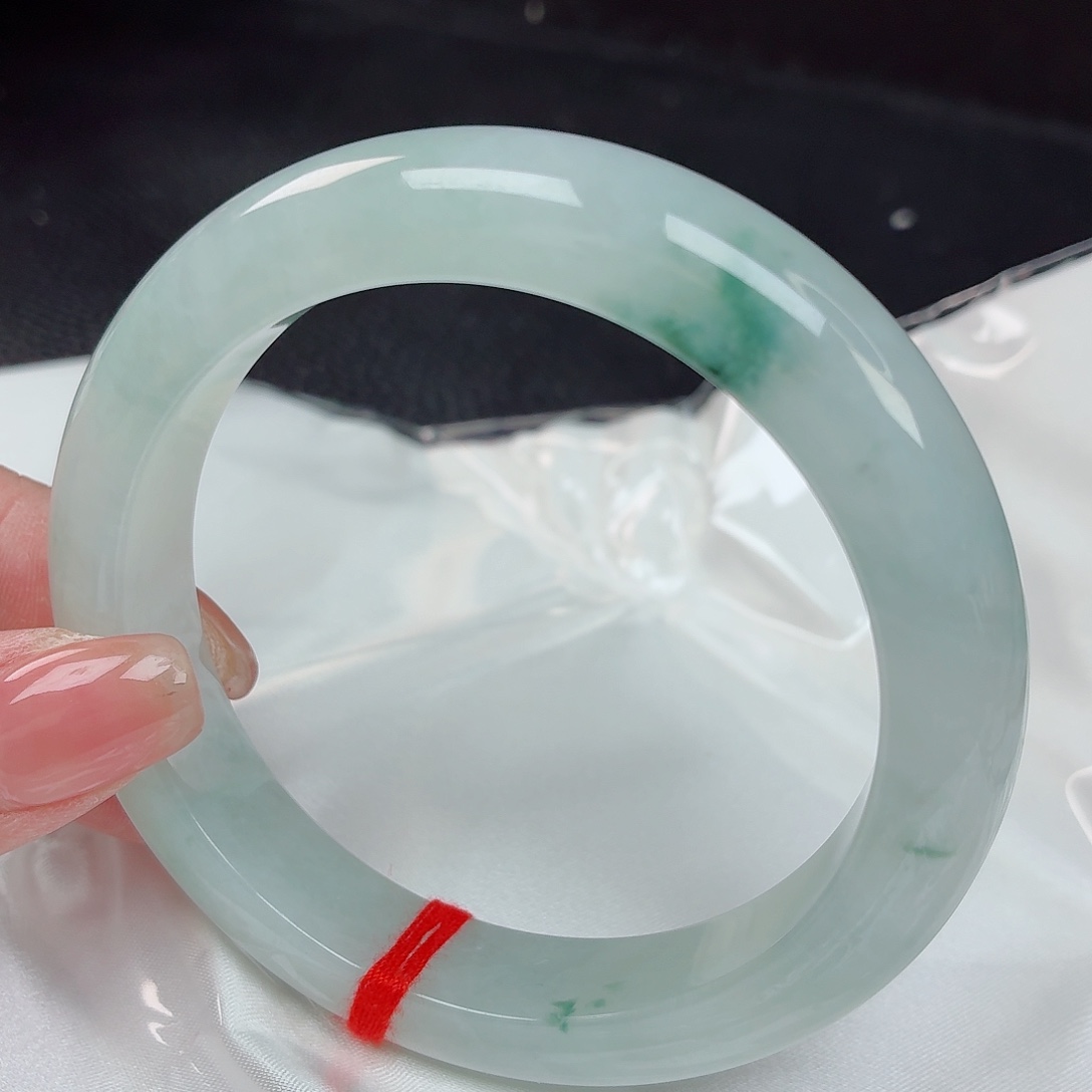 翡翠手镯未镶嵌60