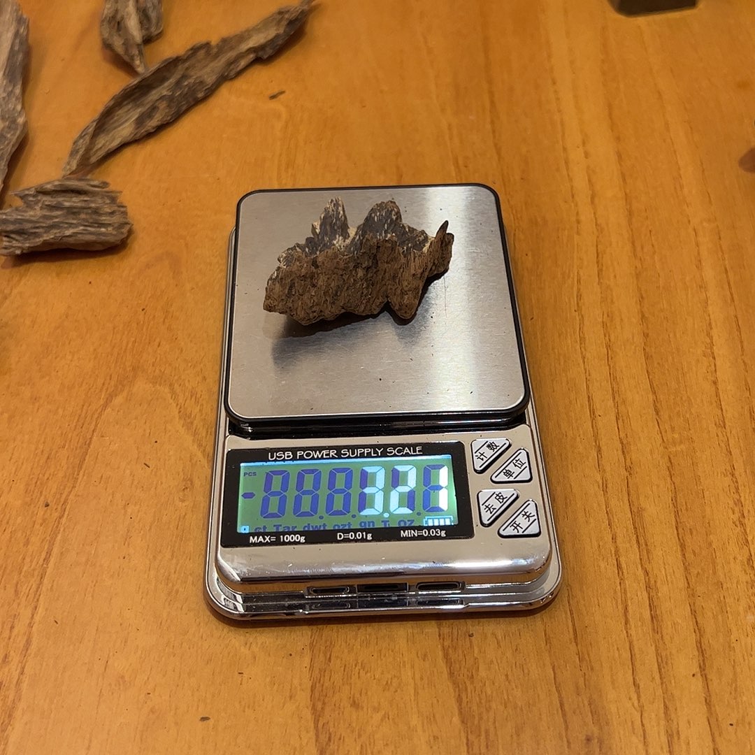 沉香沉香碎屑印尼达拉干天然野沉香3.2g