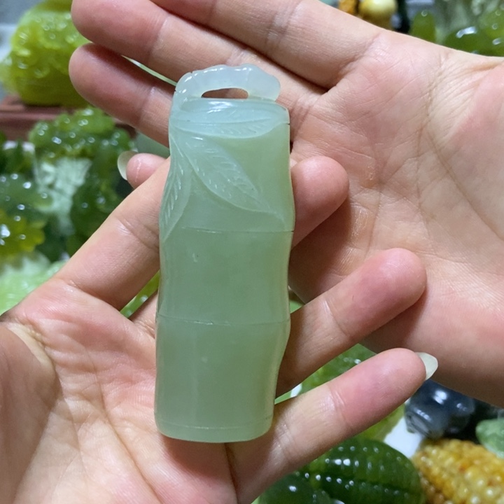 【闪购商品】未镶嵌蛇纹石玉把件