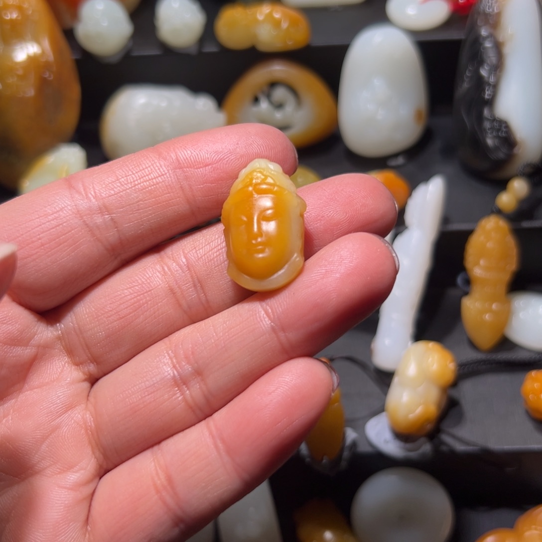 和田玉挂件未镶嵌闯*