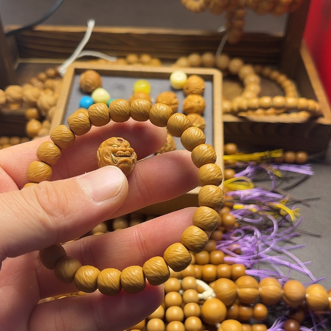 久***思猴头核桃手串云锦加单颗镶嵌