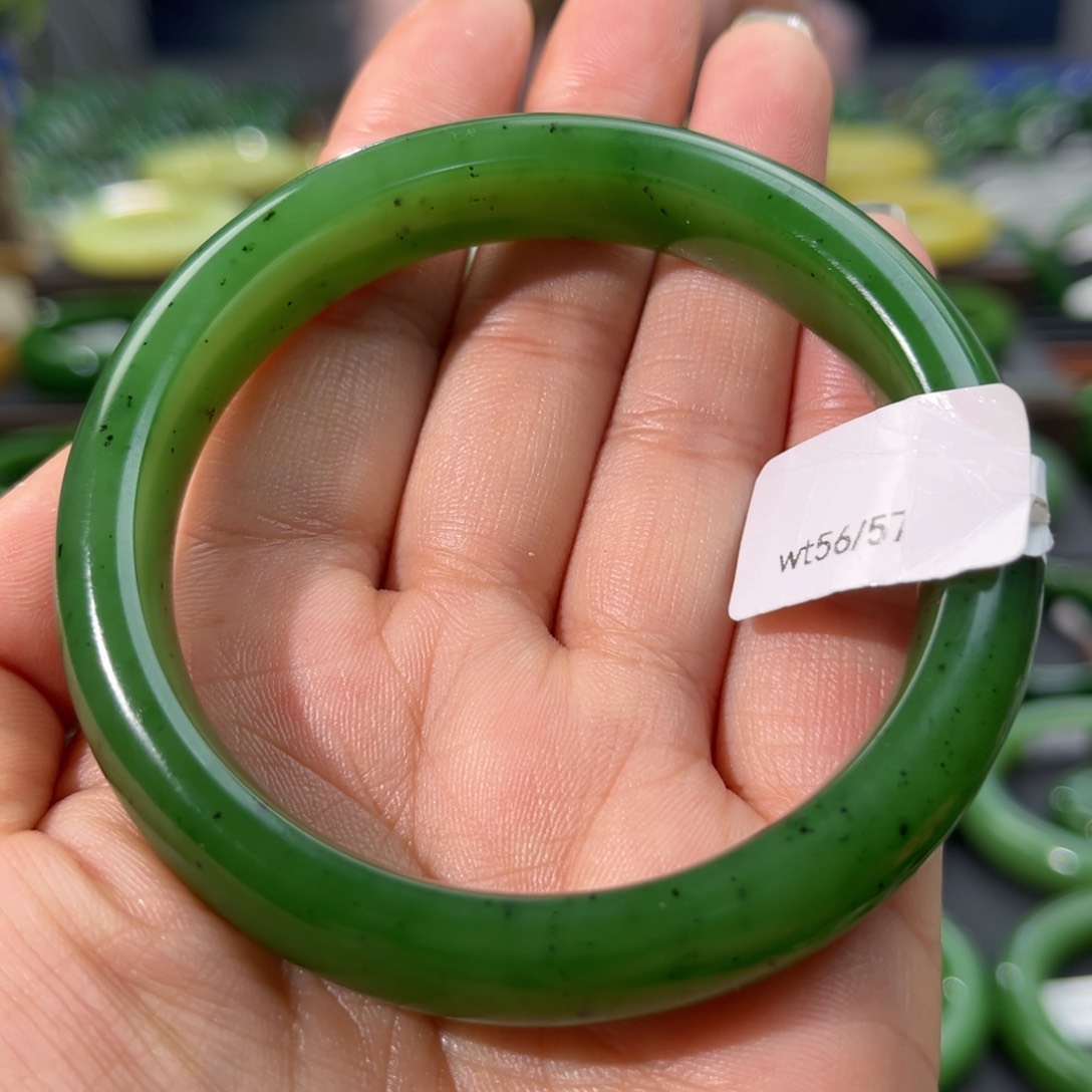 和田玉（碧玉）手镯未镶嵌