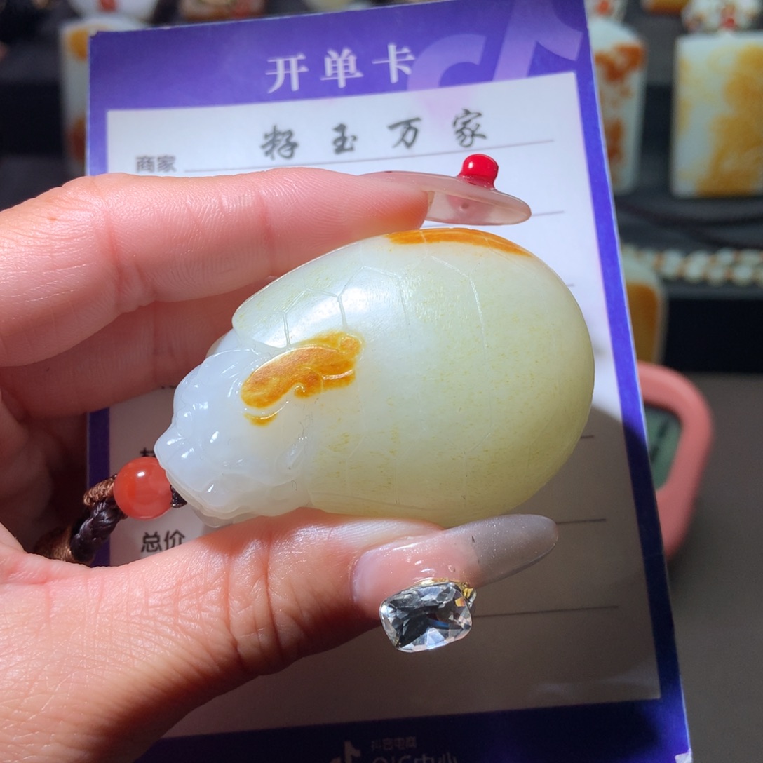 和田玉挂件未镶嵌小**泥