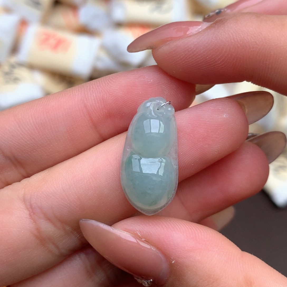 【闪购商品】翡翠挂件未镶嵌一