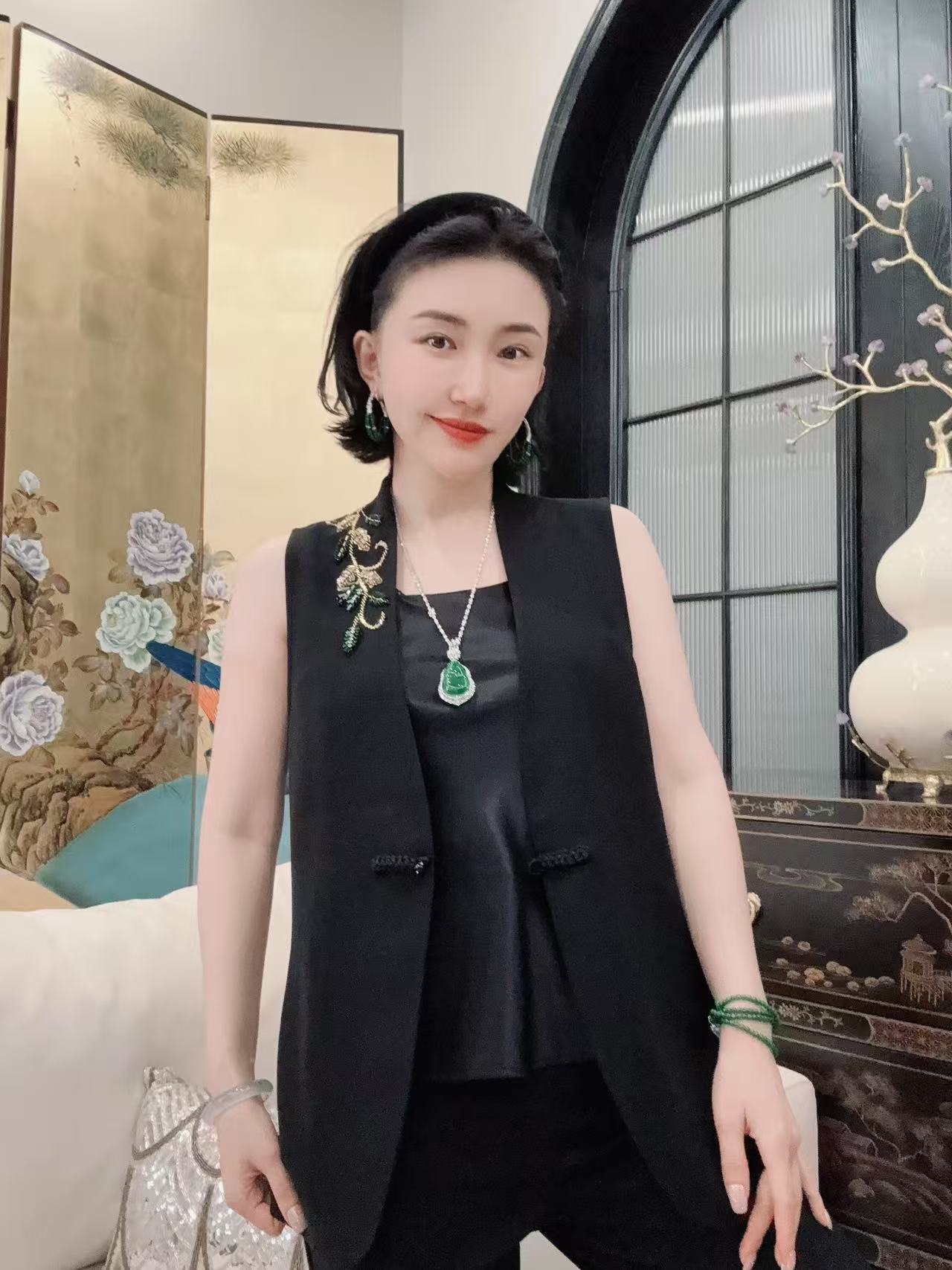 Betty Bairn【匠心/ 清逸素境】醋酸刺绣无袖马甲25B-BW10563