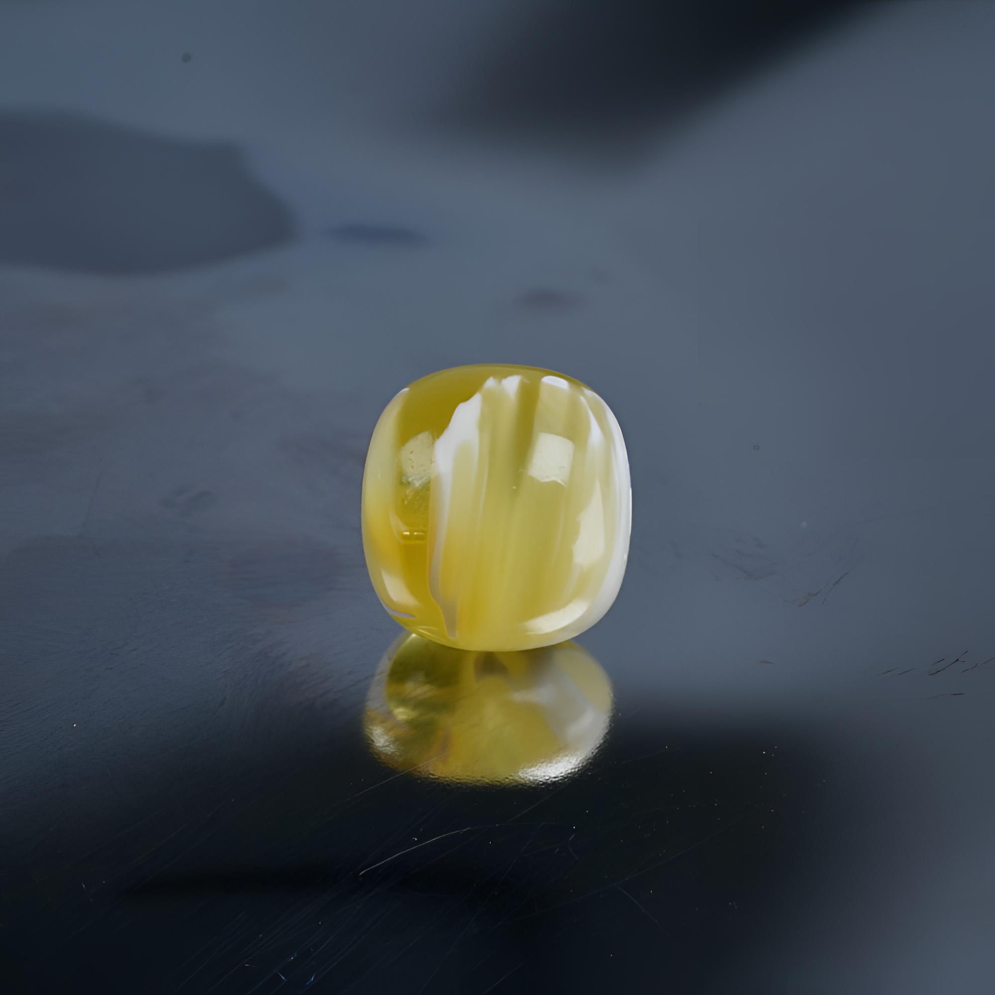 金漆白溶洞拉丝纹老型尺寸9.3*8.5mm天然琥珀蜜蜡文玩配饰
