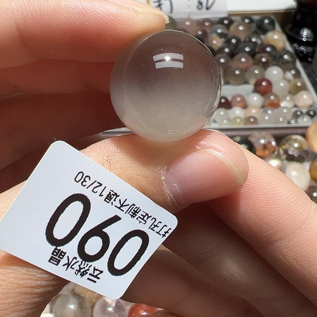 椘***ଓ水晶未镶嵌珠宝半成品