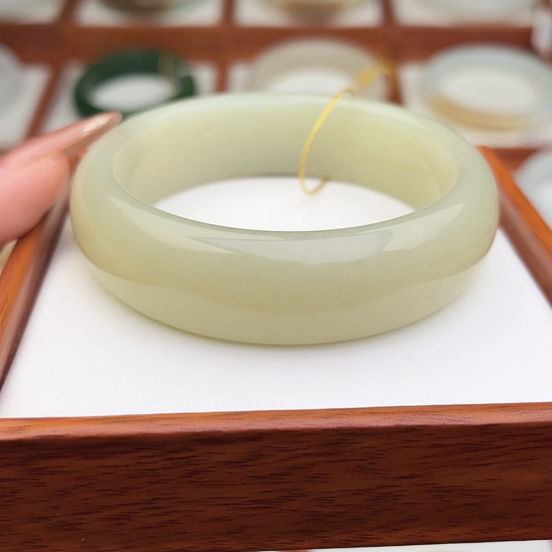 和田玉未镶嵌手镯59.6