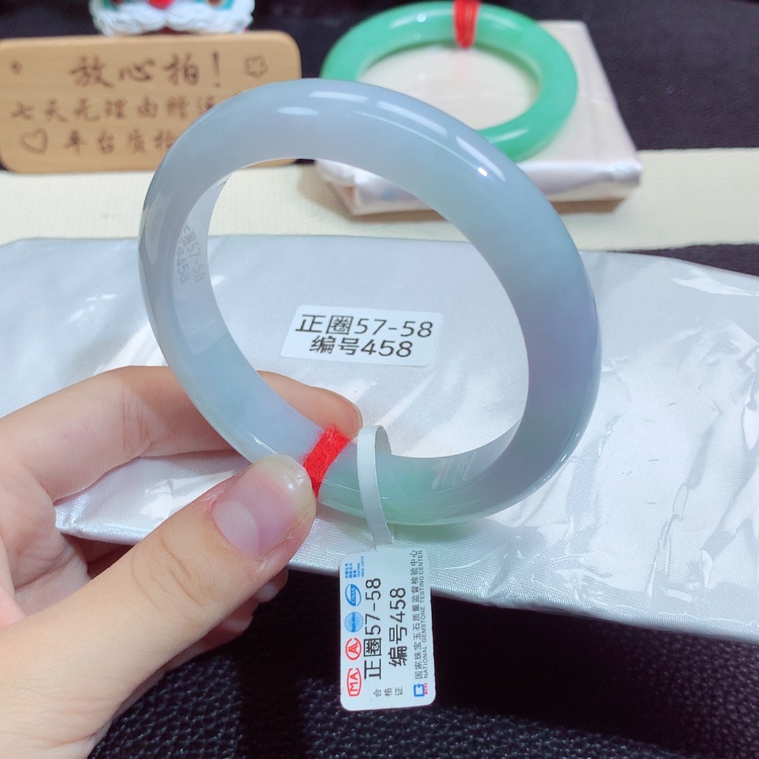 翡翠未镶嵌手镯458