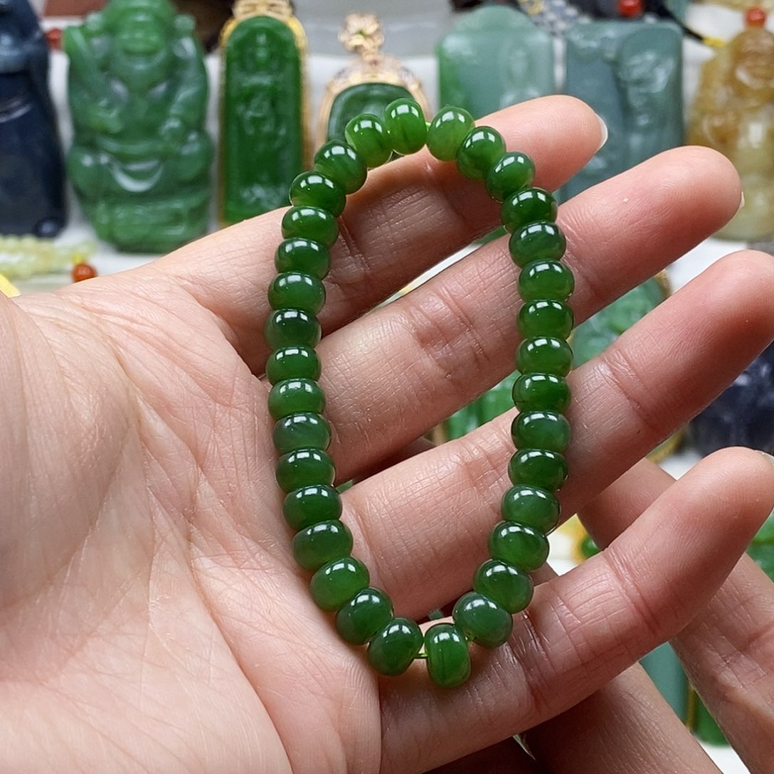 和田玉（碧玉）颈饰未镶嵌