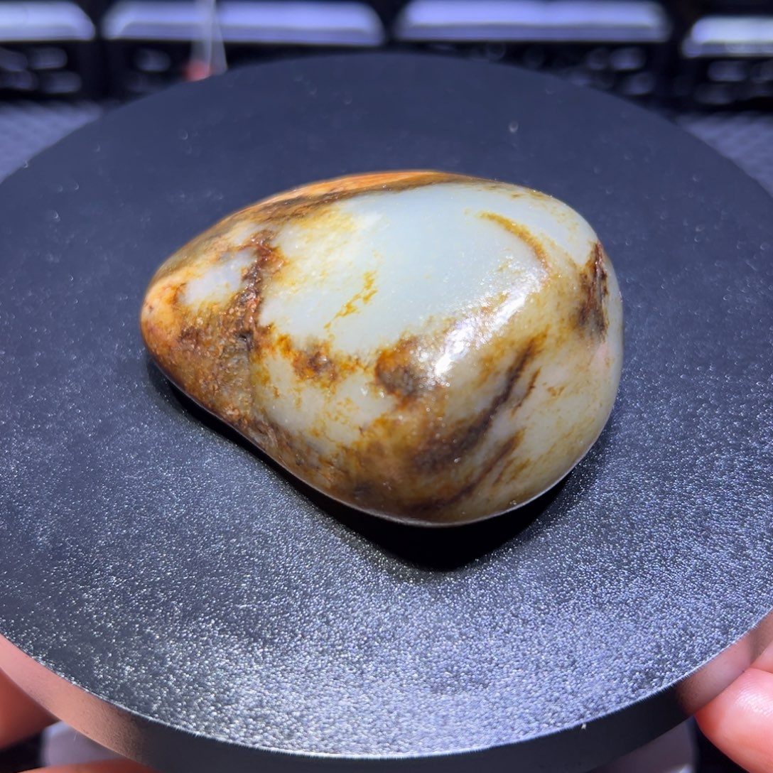 和田玉（子料）未镶嵌颈饰110克-25