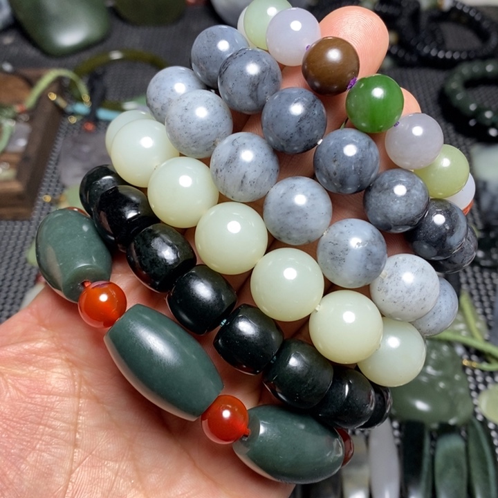 和田玉玉石手串未镶嵌