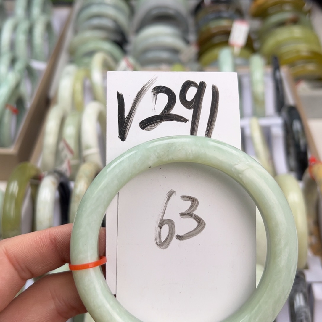 岫玉手镯未镶嵌天然岫玉微瑕