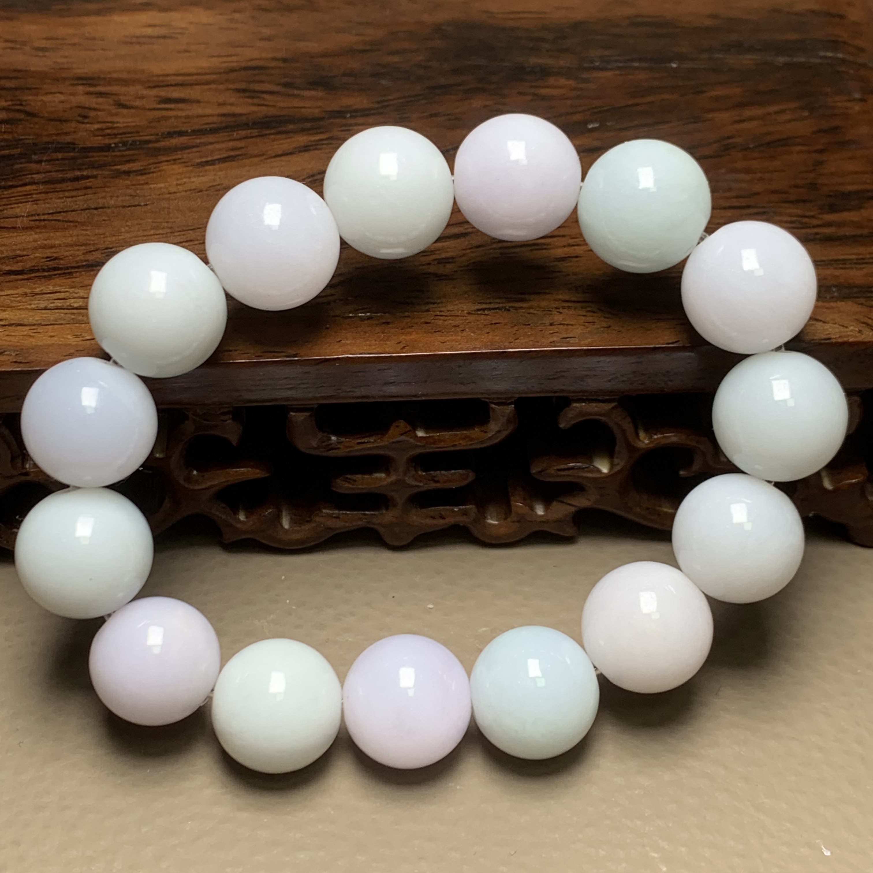 A516珠宝玉石A货翡翠手串