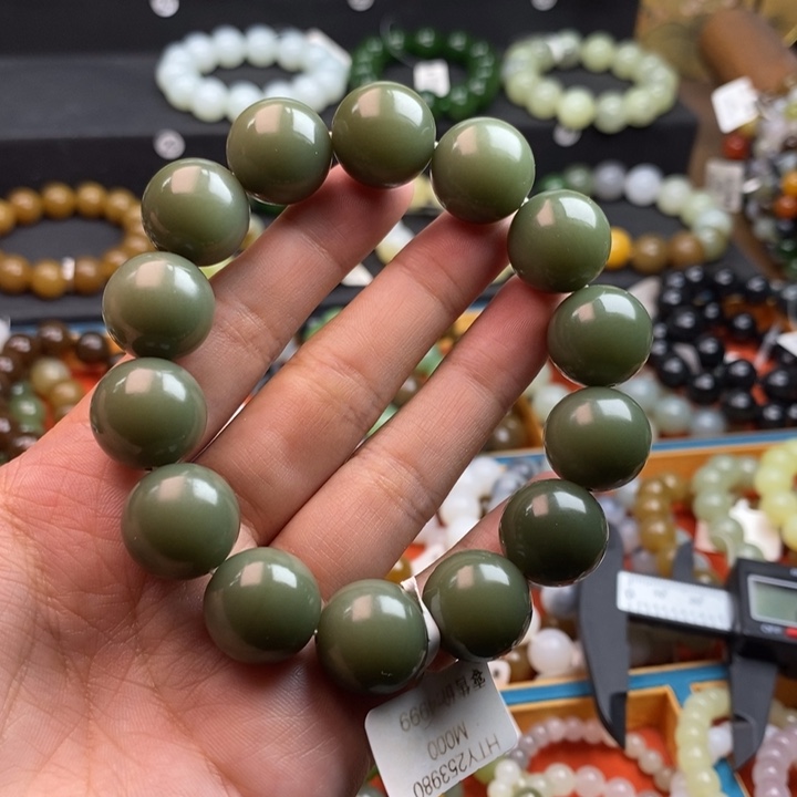 手串未镶嵌和田玉L卡16
