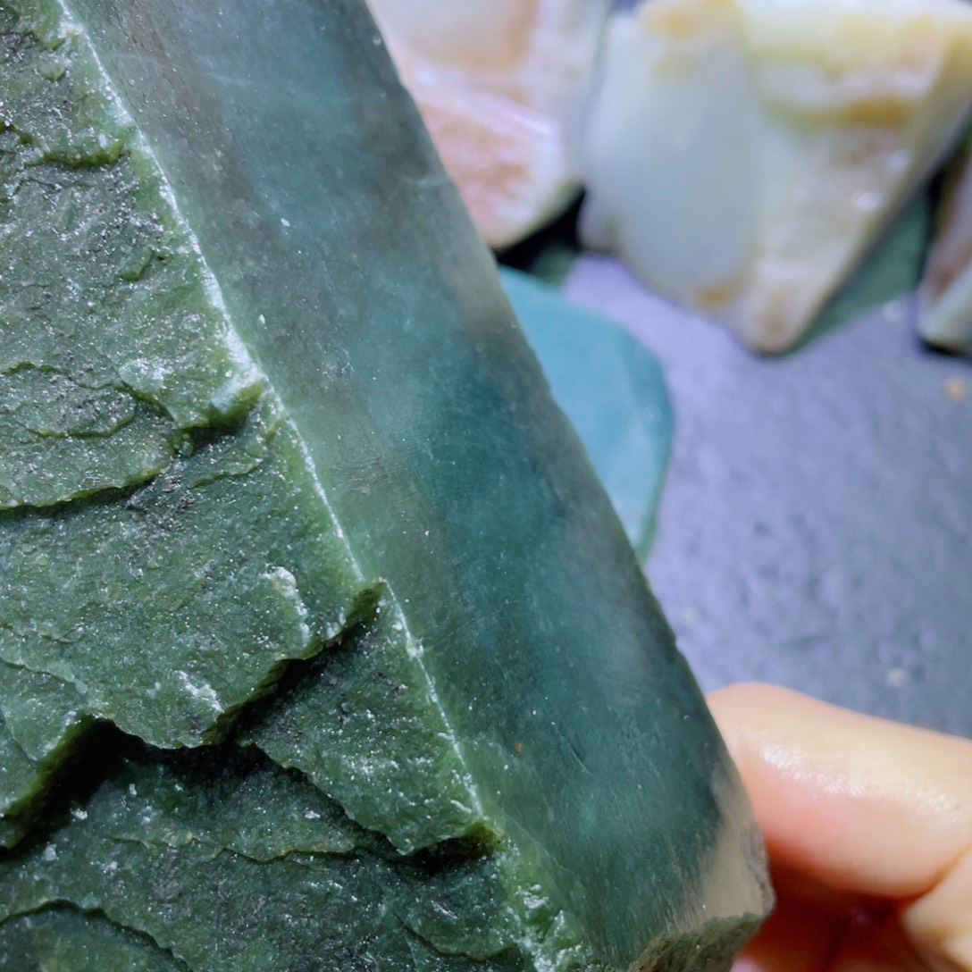 和田玉未镶嵌珠宝半成品