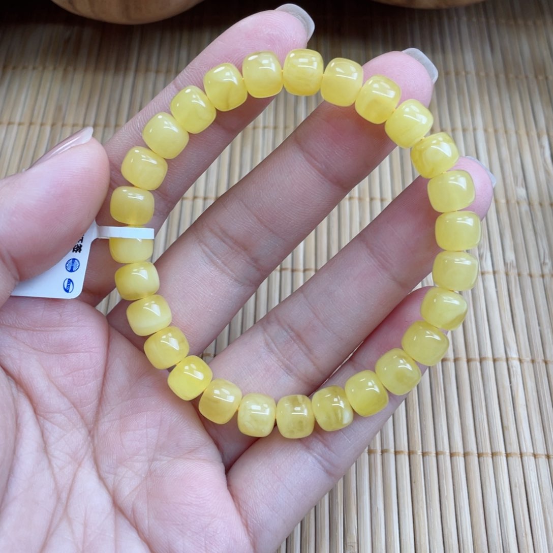 蜜蜡裸石未镶嵌蜜蜡62