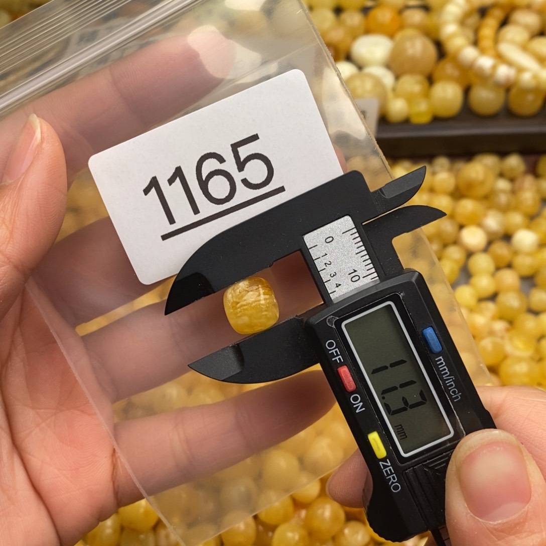 蜜蜡珠宝奇石未镶嵌