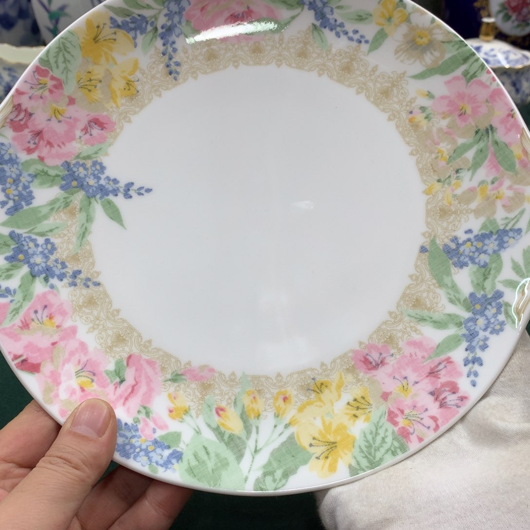 摆件全是大漂亮瓷器啊美美哒