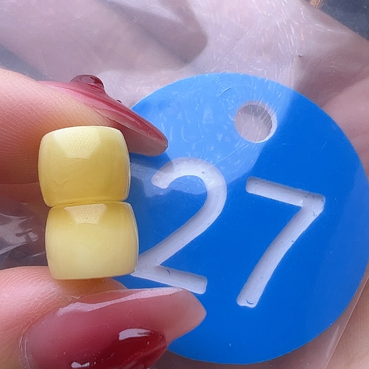 蜜蜡裸石未镶嵌9mm 直切