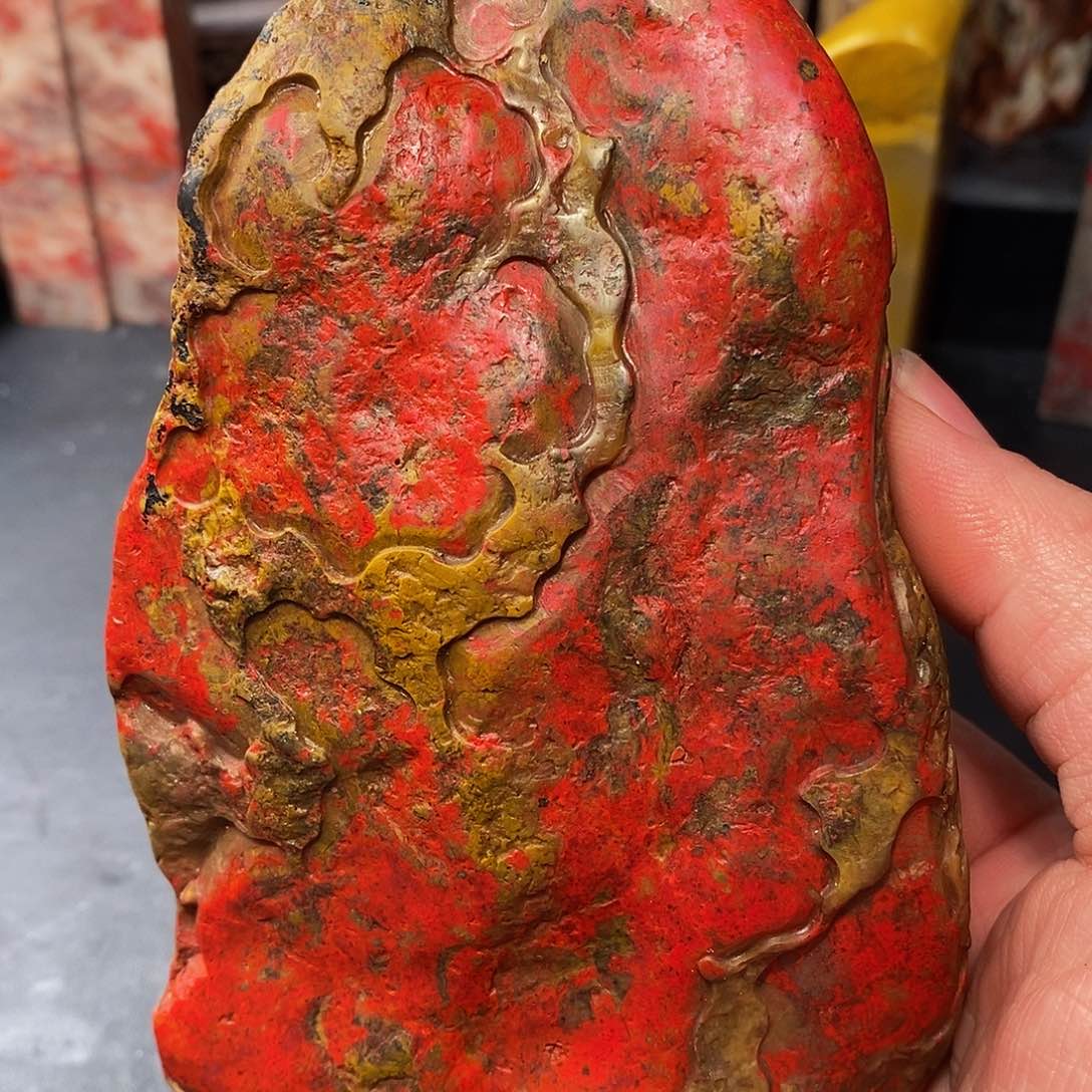 昌化鸡血石1**熊昌化田黄鸡血石