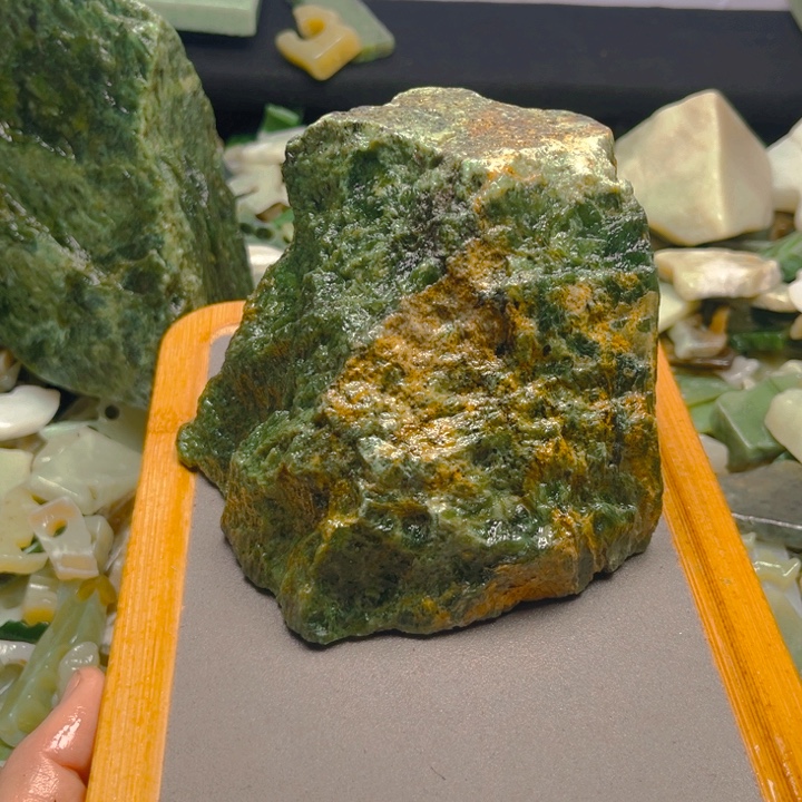 王***娘和田玉（糖玉）未镶嵌车挂