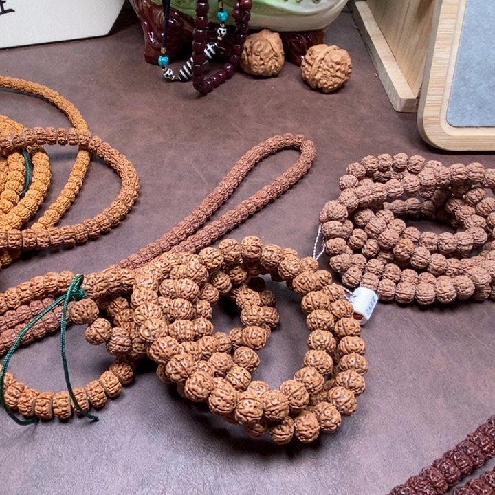 陌***陌吊坠金刚菩提老树王