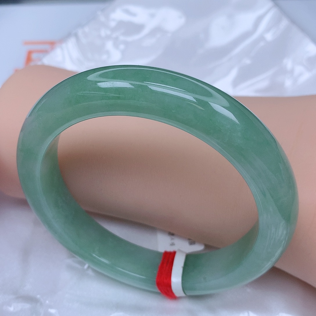【闪购商品】未镶嵌手镯翡翠，57