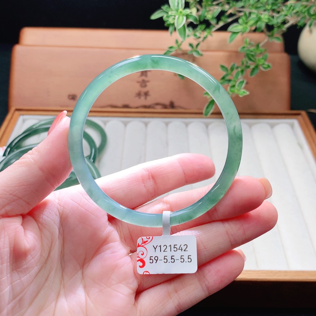 未镶嵌手镯（圆镯）翡翠用****0