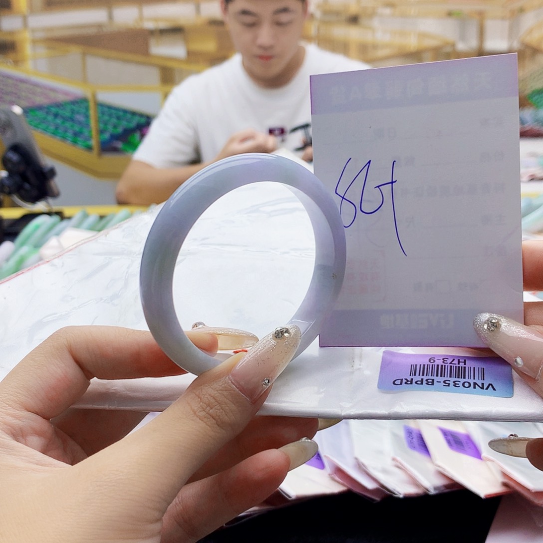 翡翠手镯未镶嵌000……