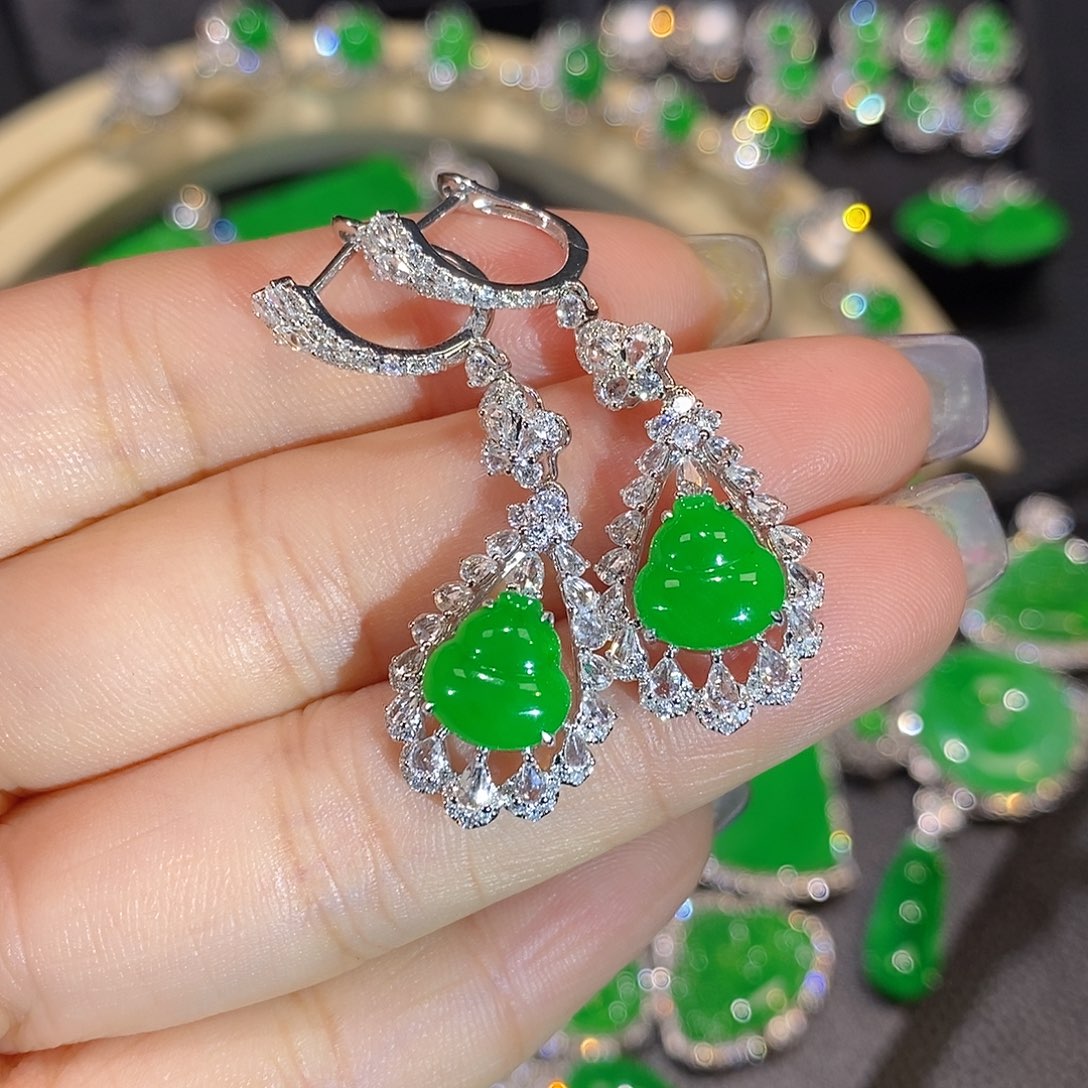 翡翠18K金镶嵌吊坠(不含链)葫芦耳坠