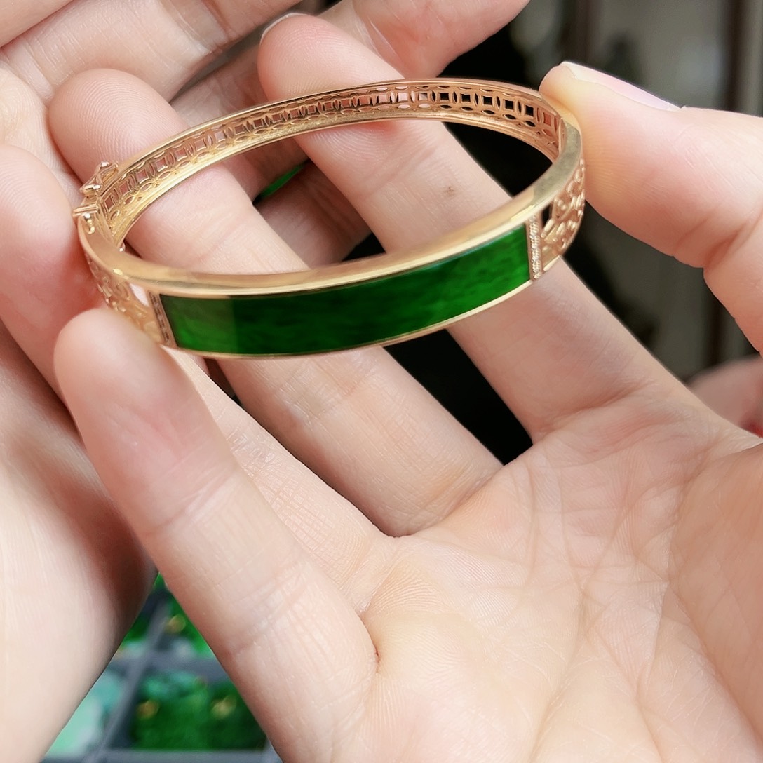 翡翠手镯18K金镶嵌手镯