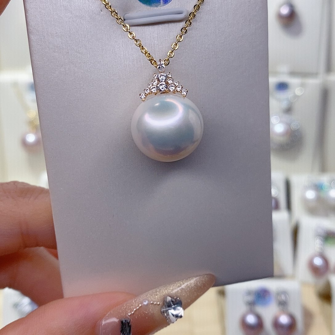 ****脸淡水珍珠18K金镶嵌吊坠(赠链)15左右