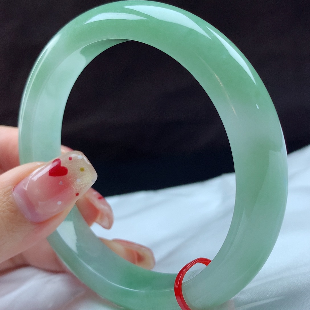 翡翠手镯未镶嵌96641，