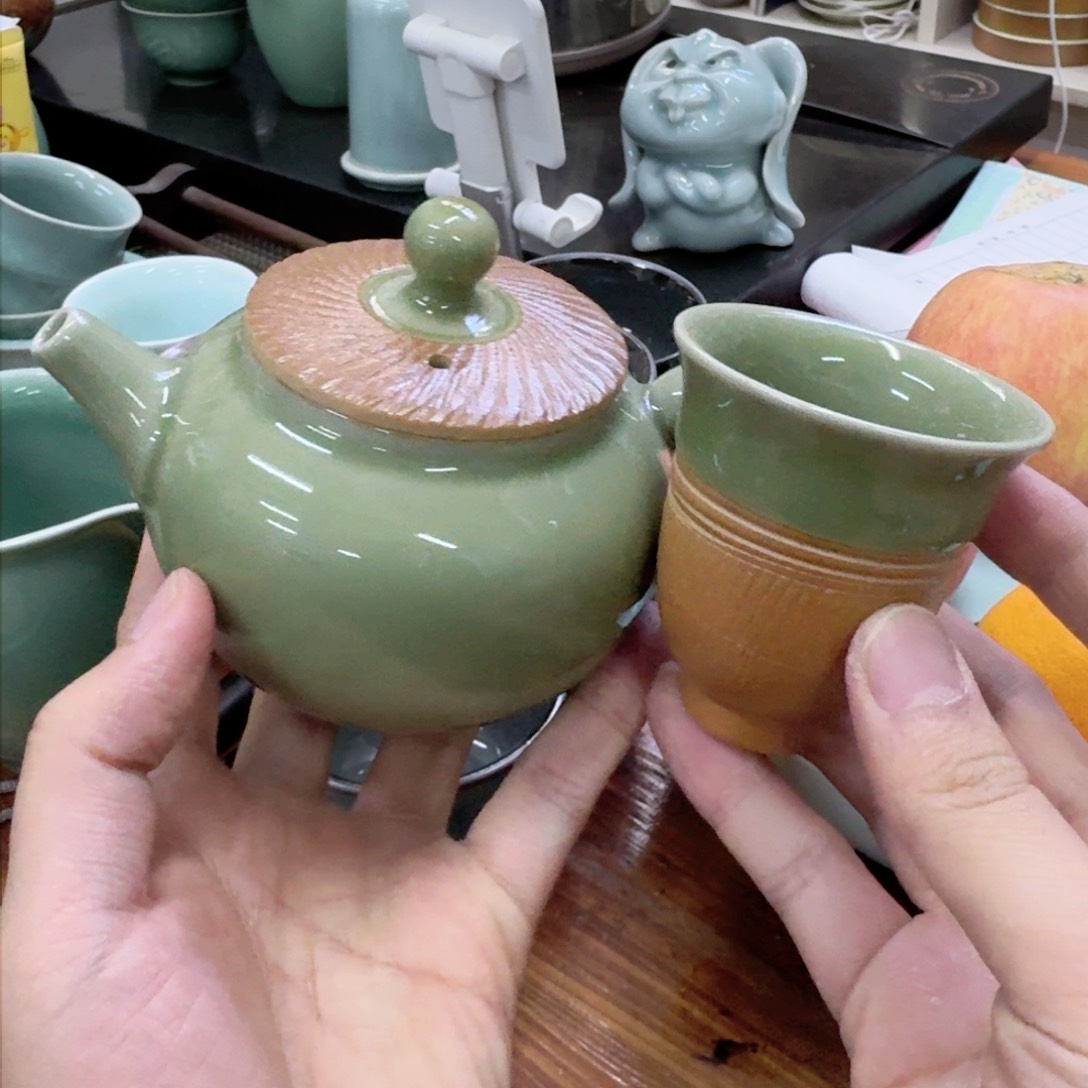 龙泉青瓷茶具微瑕6765