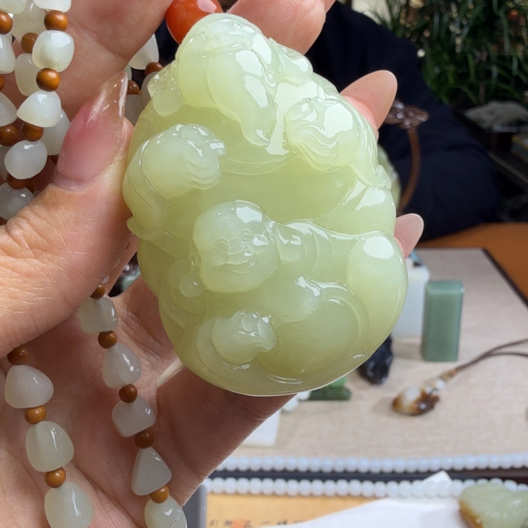 和田玉挂件未镶嵌舞*