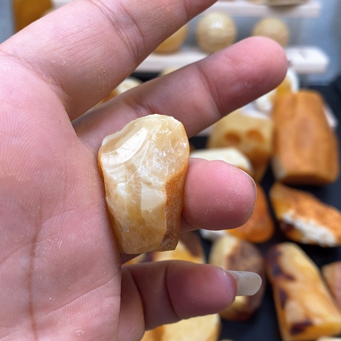 定制琥珀未镶嵌?****╲天然蜜蜡原石加工不退不换